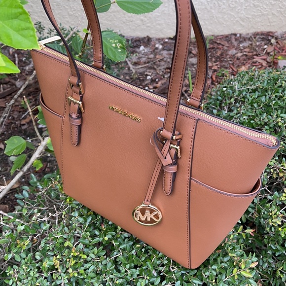 MICHAEL KORS CHARLOTTE LG TOP ZIP TOTE LUGGAGE - Picture 10 of 16